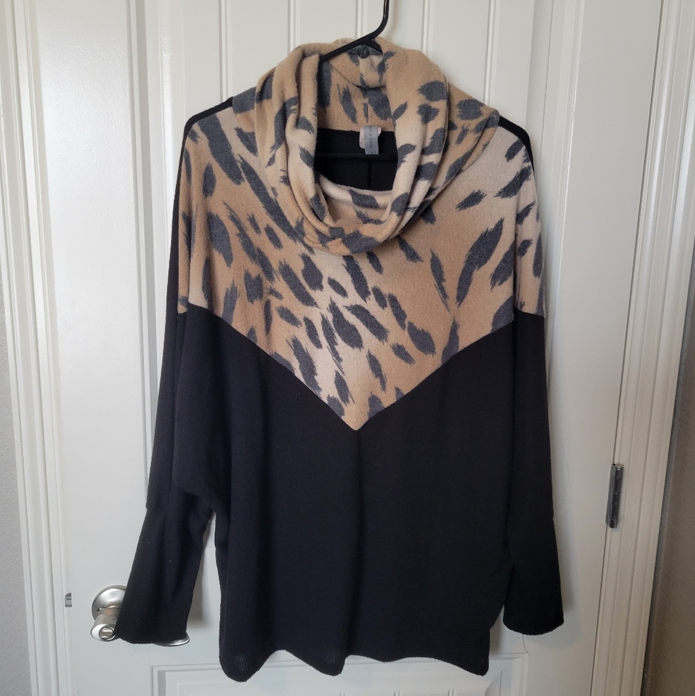 Honeyme cowlneck sweater, size XL